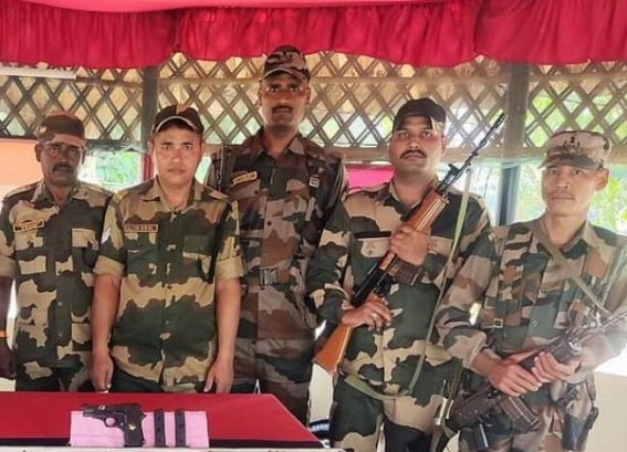 Pistol recovered by BSF at SrImanatapur Pistol recovered by BSF at SrImanatapur